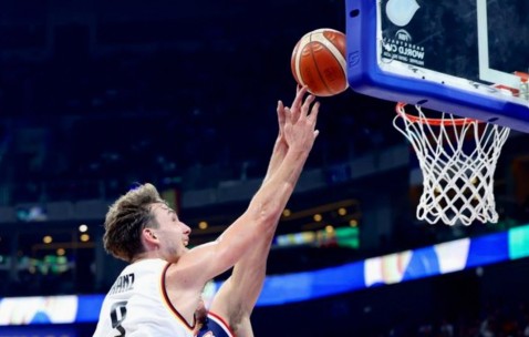 九游体育-关于NBA常规赛集结日再迎强敌；奥兰多魔术临场应变；主帅态度：引发热议；赛程密集仍需轮换的信息